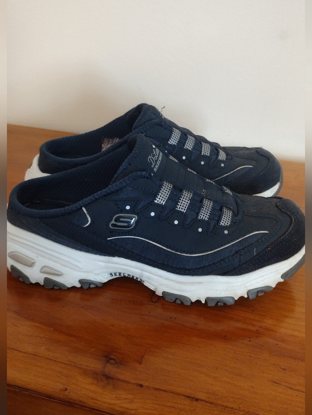 Skechers Dlites Mules